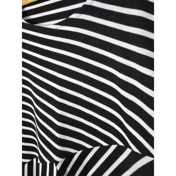 CHICO'S Black & White Asymmetrical Stripe Women's Tunic, Long Sleeve Size 1 Med - Picture 5 of 6